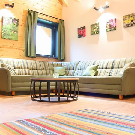 Wood 4 Jahreszeiten Apartmán Landl (Styria)