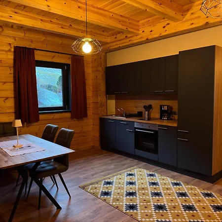 Wood 4 Jahreszeiten Apartment *